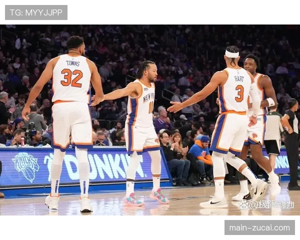尼克斯NBA杯129比101大胜黄蜂 布伦森唐斯联手发挥主导比赛
